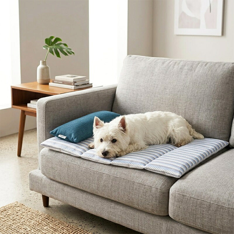 DEERPET Cool-Touch Pet Mat with Pillow - detail view 4